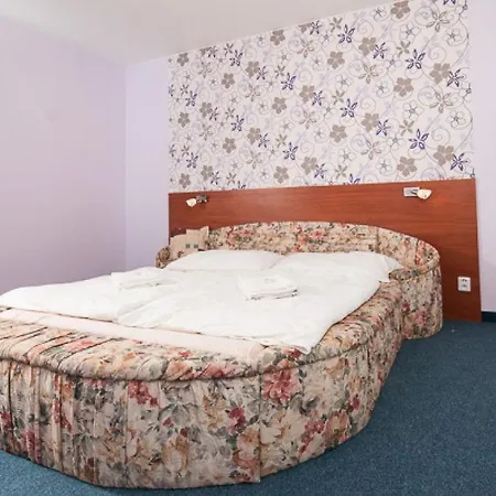 Hotel Radejov Knezdub